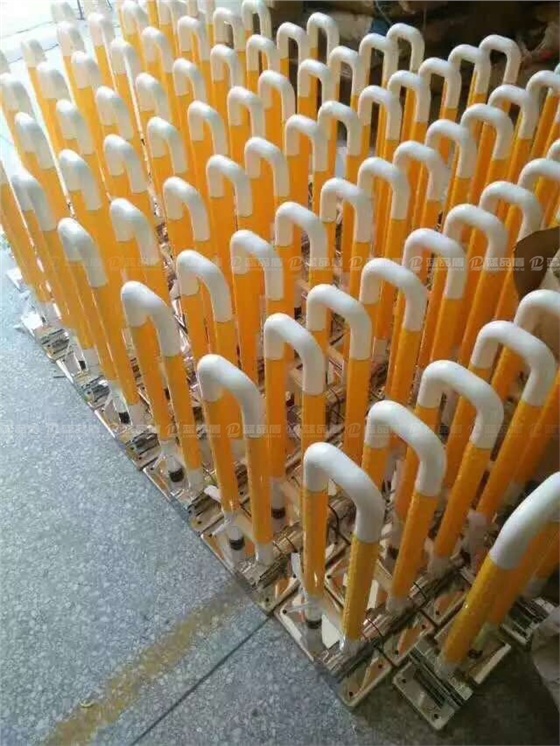 公共衛生間扶手.jpg