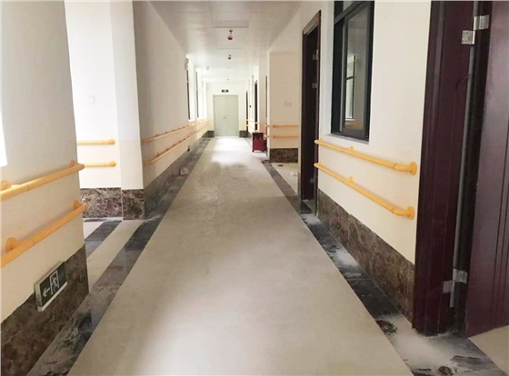 醫院的走廊扶手
