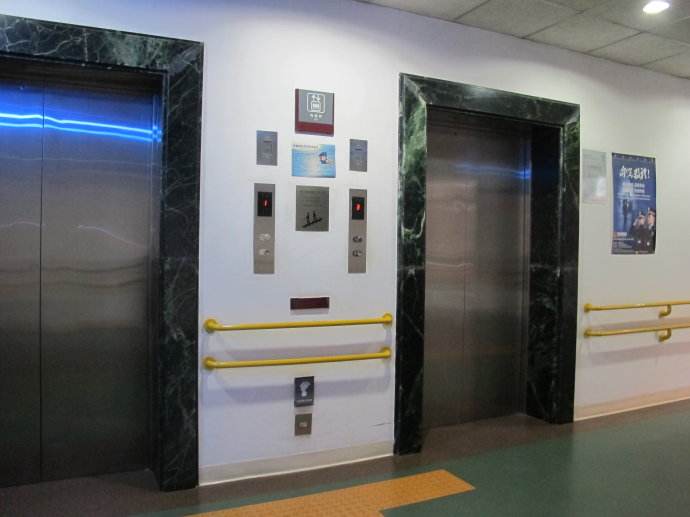 無(wú)障礙電梯1.jpg