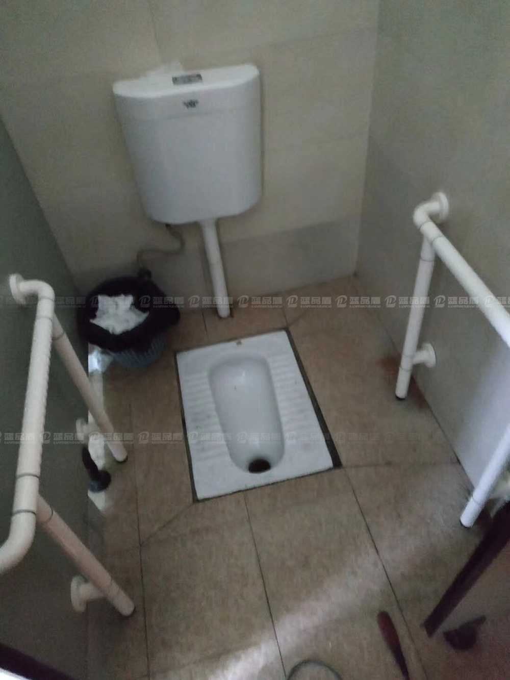 衛生間扶手1.jpg