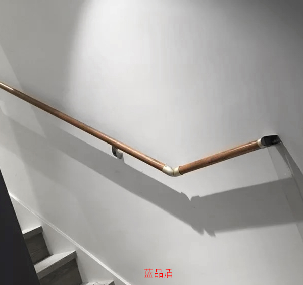 醫院無障礙樓梯扶手