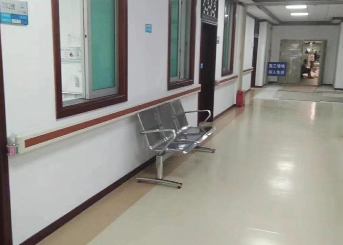 醫院靠墻扶手廠.jpg