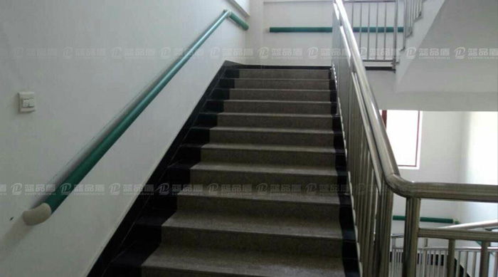 醫院靠墻扶手廠.jpg